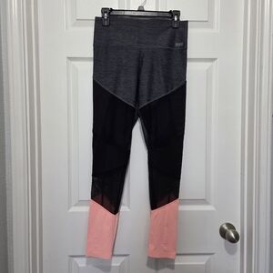 Victoria's Secret Pink Bonded Gray Black Coral Leggings Size Medium Activewear